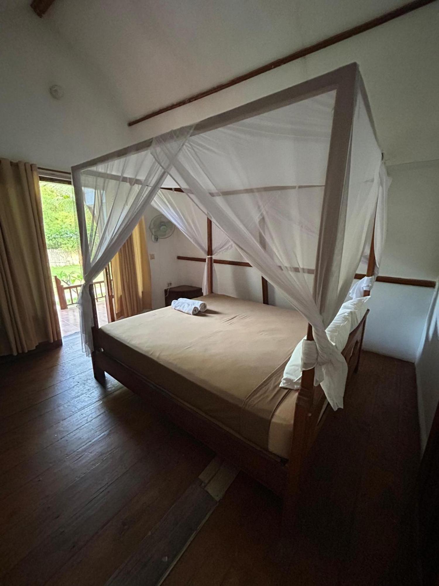 We'Be Cottages Gili Meno Pokoj fotografie